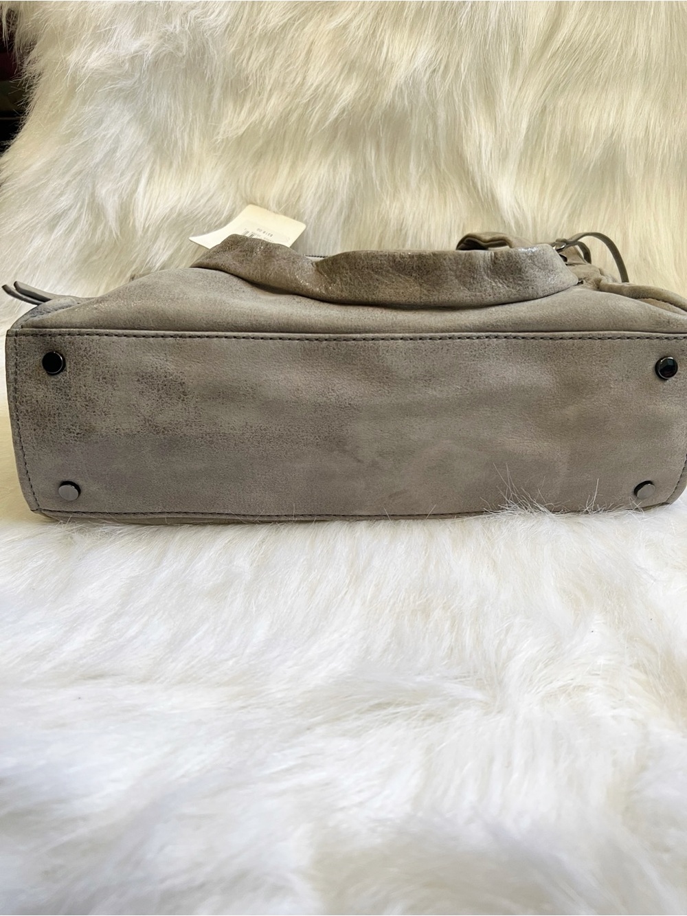 HOBO Seeker Borne NWT Top Zip Leather Tassel Shoulder Bag in Titanium Grey - Picture 6 of 10
